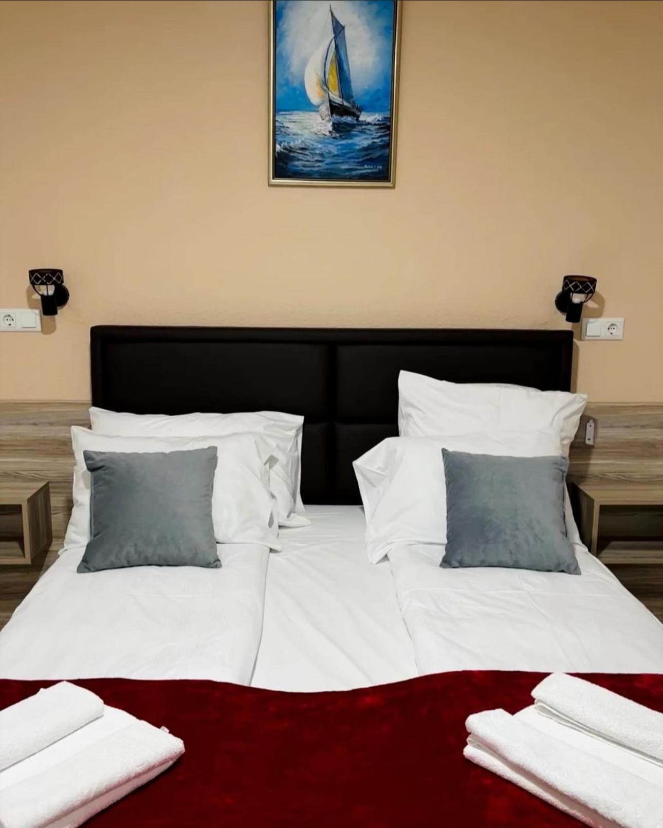 Hotel Casablanca Gorazde エクステリア 写真