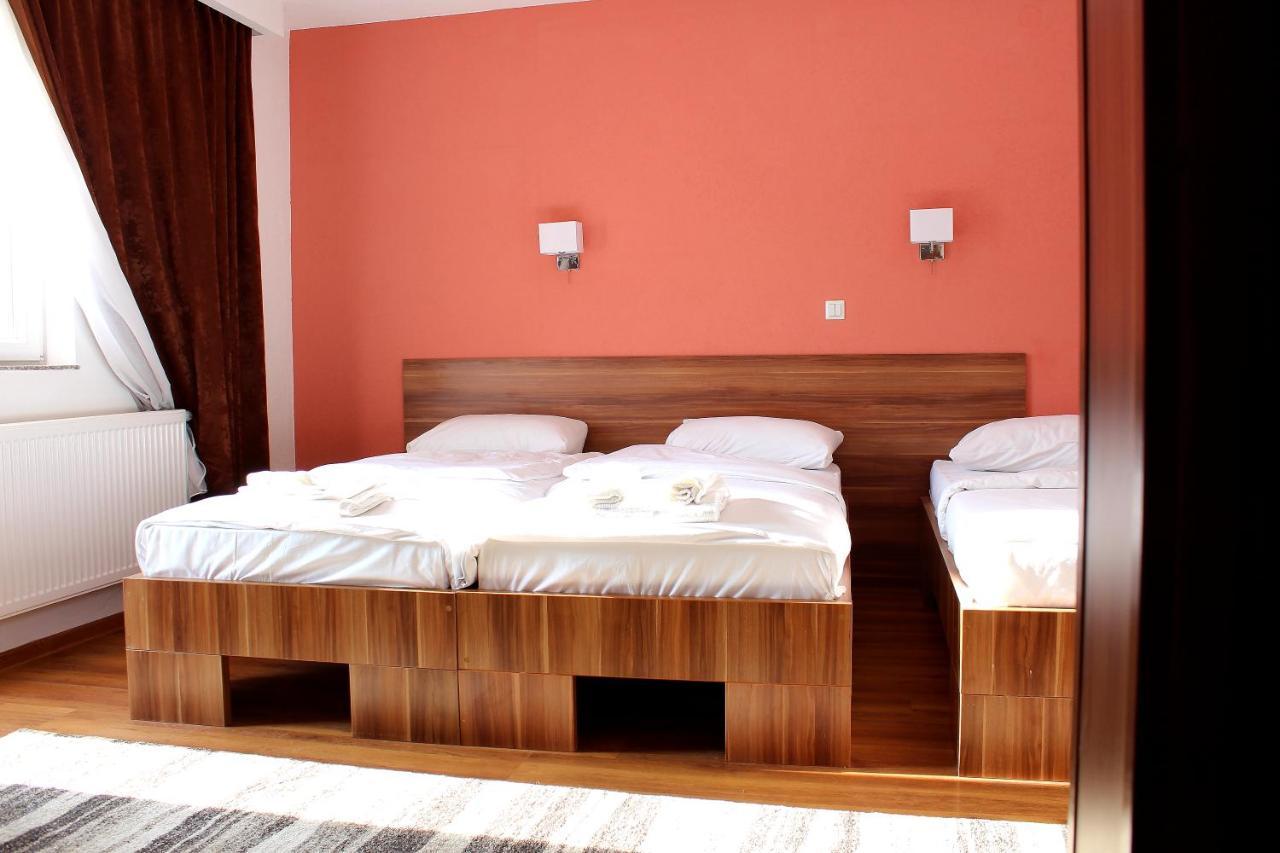 Hotel Casablanca Gorazde エクステリア 写真
